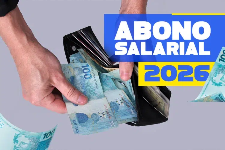 Consulta ao Abono Salarial está disponível; veja como realizar 1 Mãos colocando notas de cem reais em carteira preta ao lado de texto sobre abono salarial 2026.