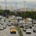 Trânsito intenso em São Paulo, com veículos congestionados nas vias da cidade durante a operação do rodízio de veículos.