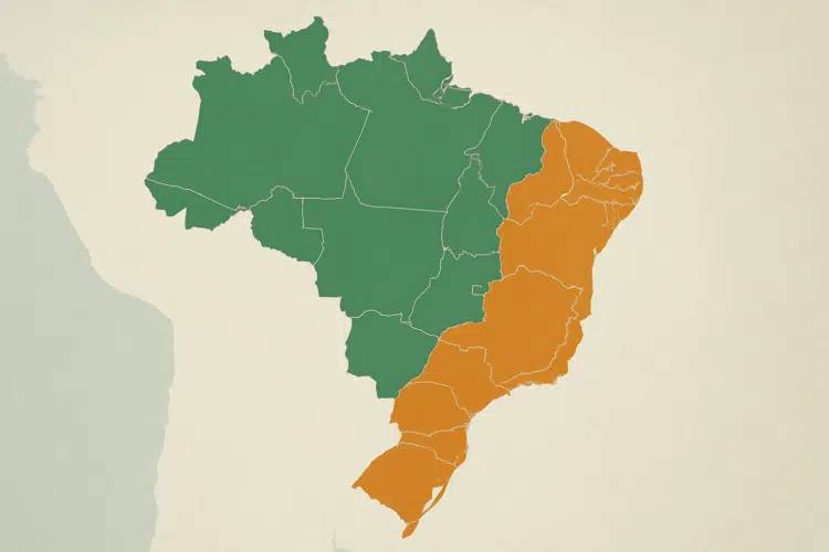 Vai chover em março? Confira a previsão do tempo para o Brasil neste mês 1 Mapa do Brasil com áreas em verde e laranja indicando regiões com diferentes condições de chuva