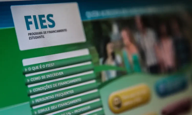 FIES 2026: resultado já está disponível! Veja próximos passos 1 Tela do portal FIES mostrando menu com opções de inscrição e condições de financiamento