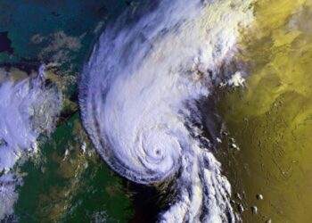 Imagem de um vórtice ciclônico vista do espaço