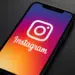 Tela de celular exibindo o logo do Instagram