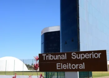 Sede do Tribunal Superior Eleitoral, onde ministros discutem novas regras que irão definir as normas das Eleições 2026.